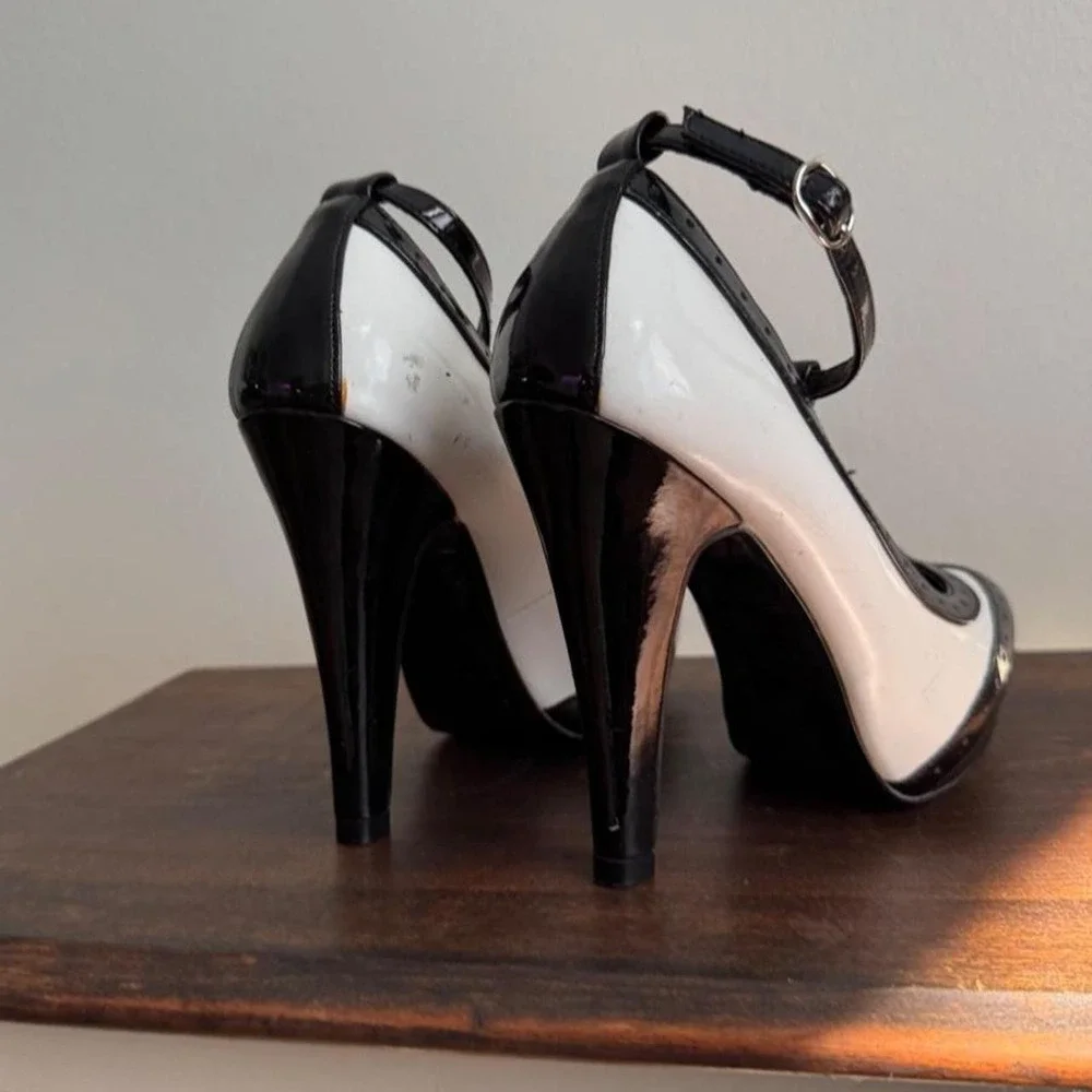 Pinup Couture vintage black